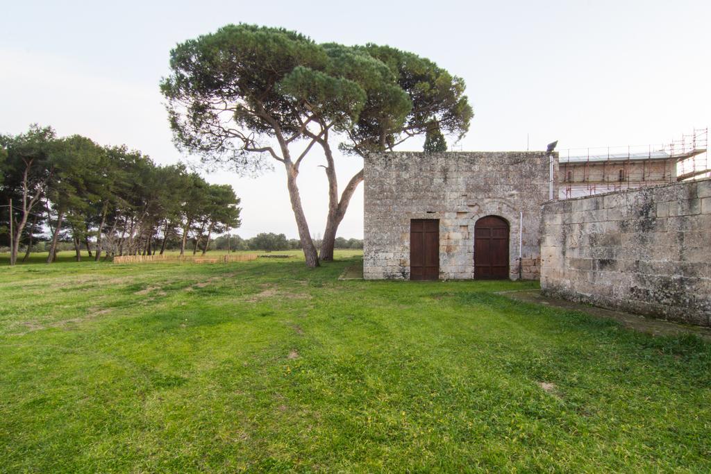 I Giardini Di Atena Aparthotel Merine Bagian luar foto